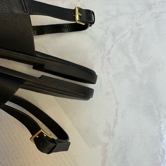 TORY BURCH BENTON 2 FLAT THONG
SANDAL black Calf Leather Sz 9.5 women Gold Logo - Picture 9 of 9